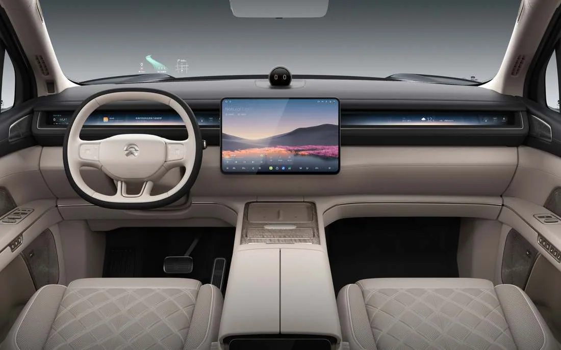 NIO ES8 genuine wood interior